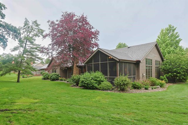 16290 Oak Hill Boulevard, Granger, IN 46530