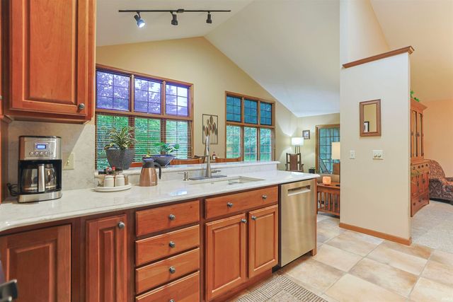 16290 Oak Hill Boulevard, Granger, IN 46530