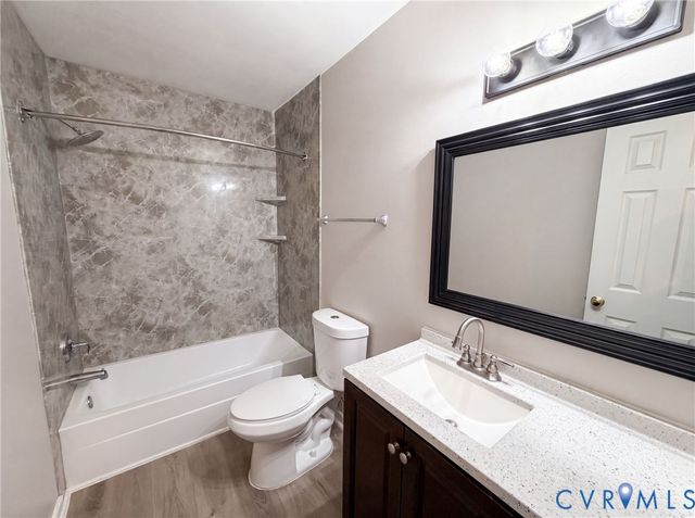 2566 Brookforest Ct, Midlothian, VA 23112