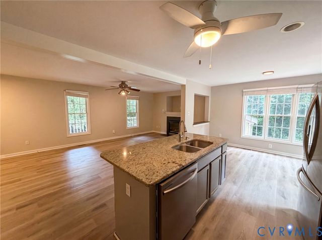 2566 Brookforest Ct, Midlothian, VA 23112