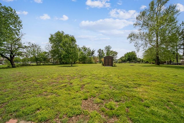 62951 E 280 Road, Grove, OK 74344