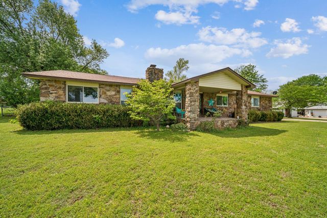 62951 E 280 Road, Grove, OK 74344