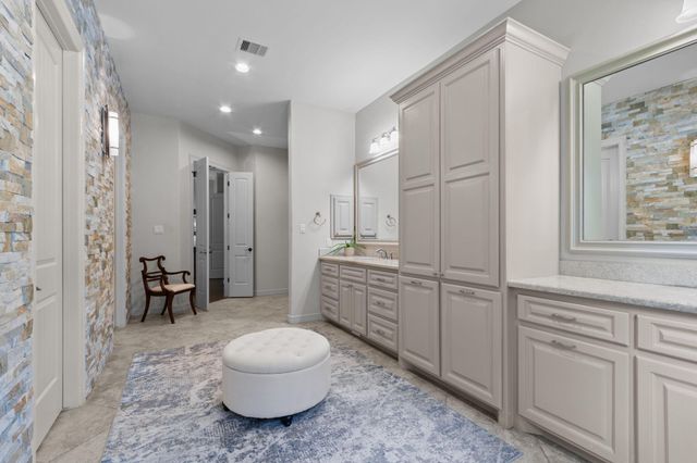 23506 Chisolm Trail, Montgomery, TX 77316