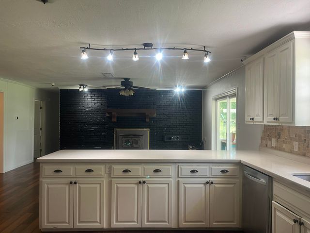 3944 Hwy 121, Leesville, LA 71446