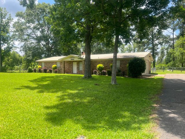 3944 Hwy 121, Leesville, LA 71446