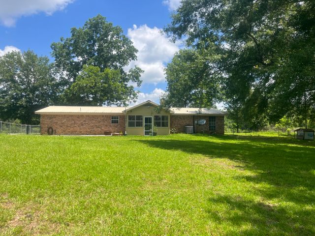 3944 Hwy 121, Leesville, LA 71446