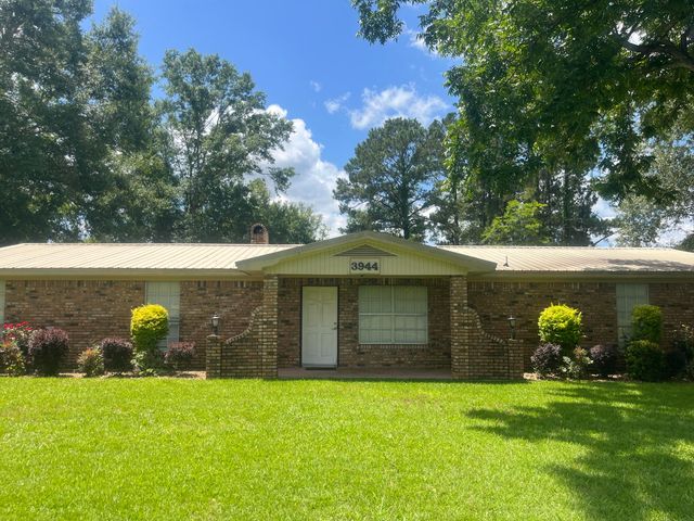 3944 Hwy 121, Leesville, LA 71446