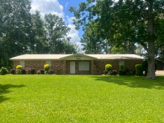 3944 Hwy 121, Leesville, LA 71446