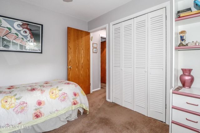 5 Overhill Road, East Brunswick, NJ 08816