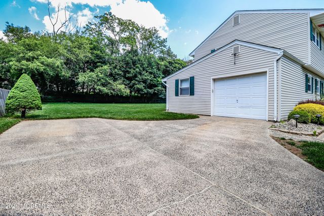 5 Overhill Road, East Brunswick, NJ 08816