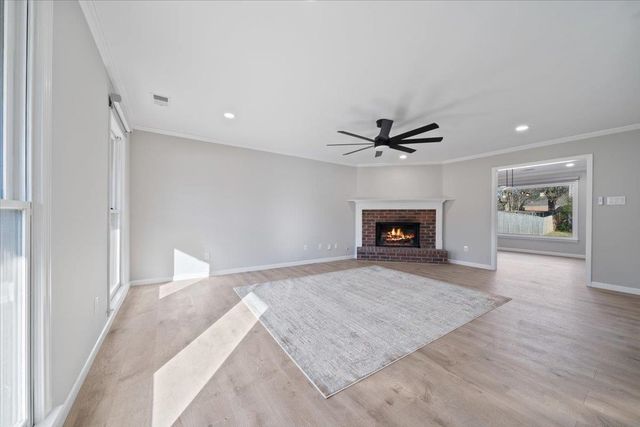 300 MYSEN DR, Memphis, TN 38018