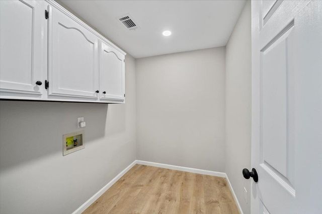 300 MYSEN DR, Memphis, TN 38018