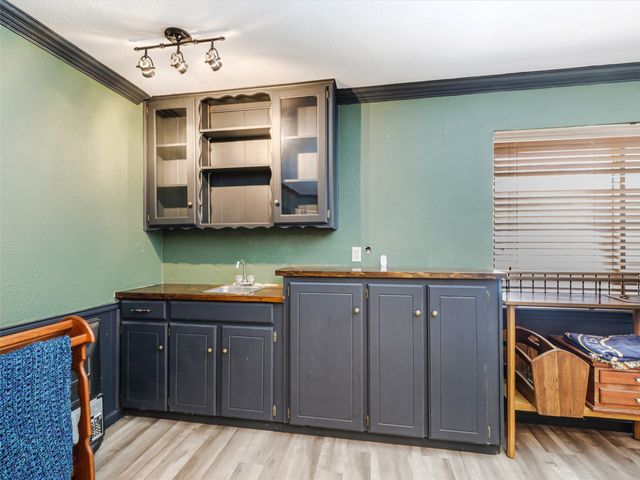 6404 Suncrest Court, North Richland Hills, TX 76180