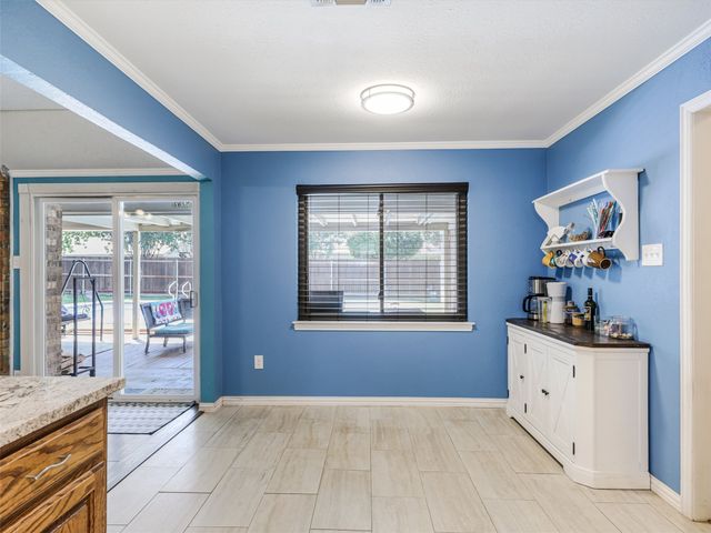 6404 Suncrest Court, North Richland Hills, TX 76180