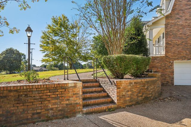 4026 Windland Dr, Springfield, TN 37172