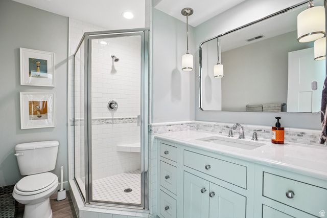 1374 W CHESTNUT CT, Farmington, UT 84025