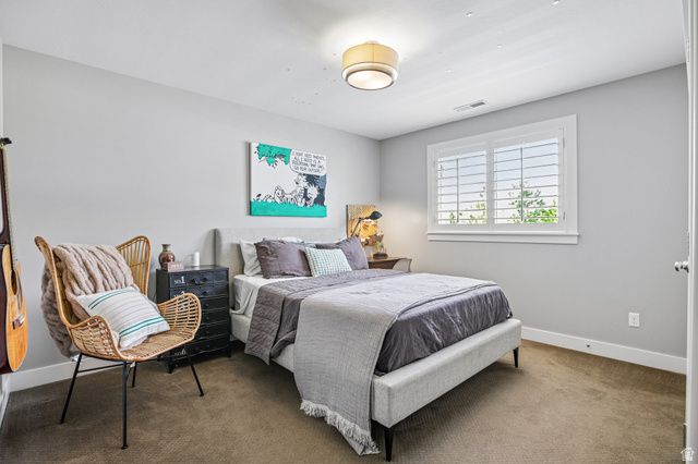 1374 W CHESTNUT CT, Farmington, UT 84025