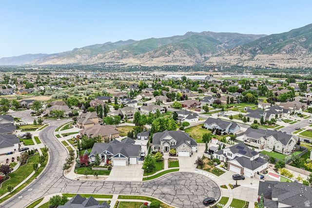 1374 W CHESTNUT CT, Farmington, UT 84025