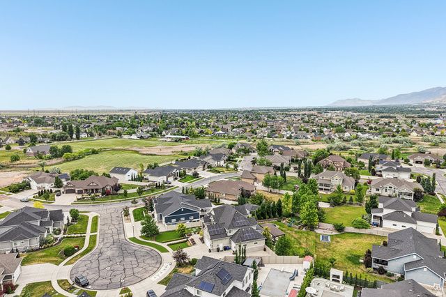 1374 W CHESTNUT CT, Farmington, UT 84025
