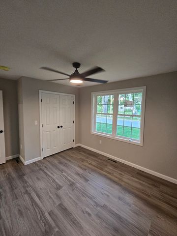 120 High St, Hardwick, MA 01031
