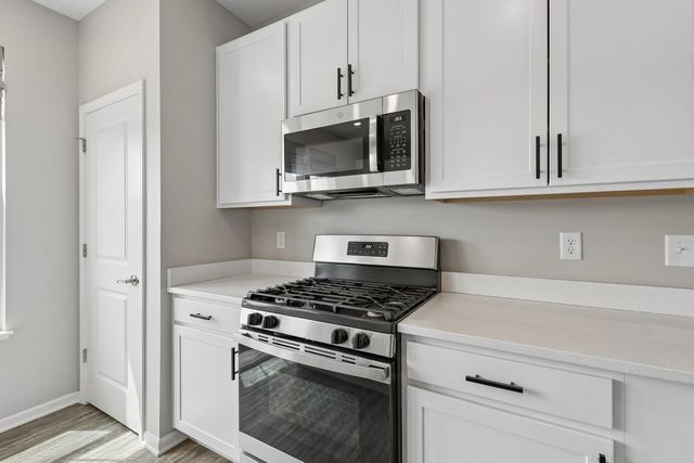 2370 Southwind Boulevard, South Elgin, IL 60177