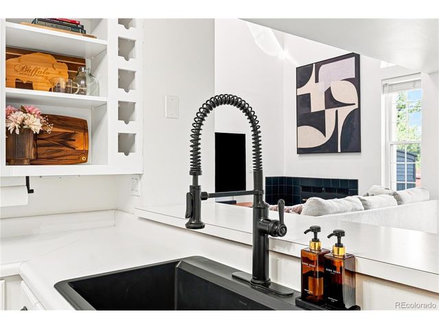 6883 S Dover Way, Littleton, CO 80128