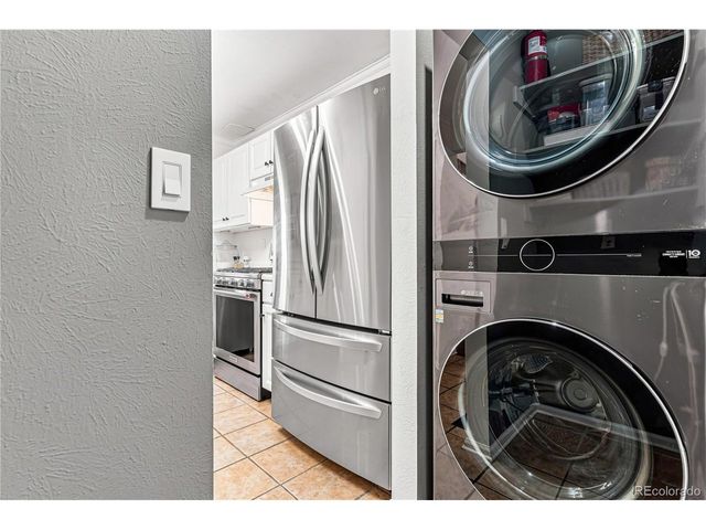 6883 S Dover Way, Littleton, CO 80128