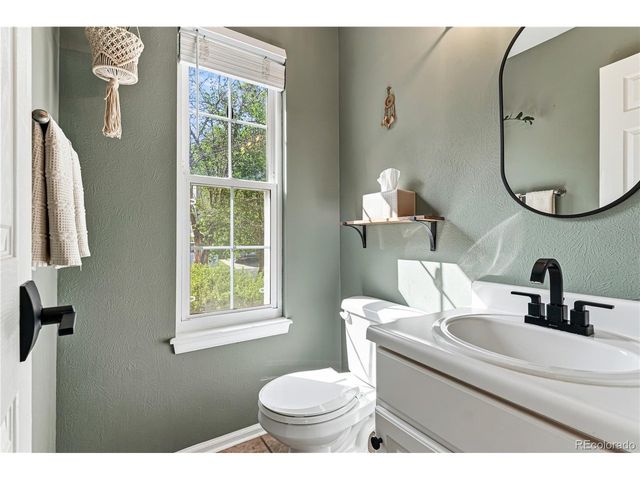 6883 S Dover Way, Littleton, CO 80128