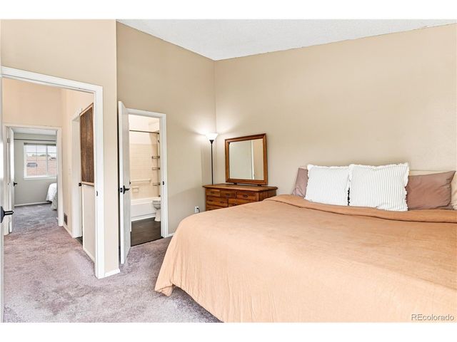 6883 S Dover Way, Littleton, CO 80128
