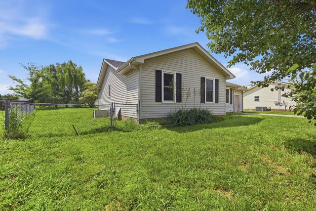 2660 Keyland Dr, Clarksville, TN 37040