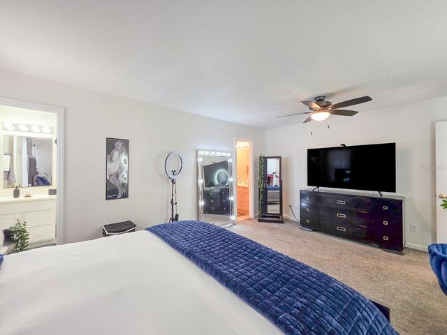 121 E PALM WAY, Edgewater, FL 32132