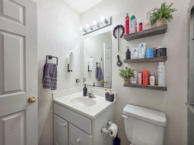 121 E PALM WAY, Edgewater, FL 32132