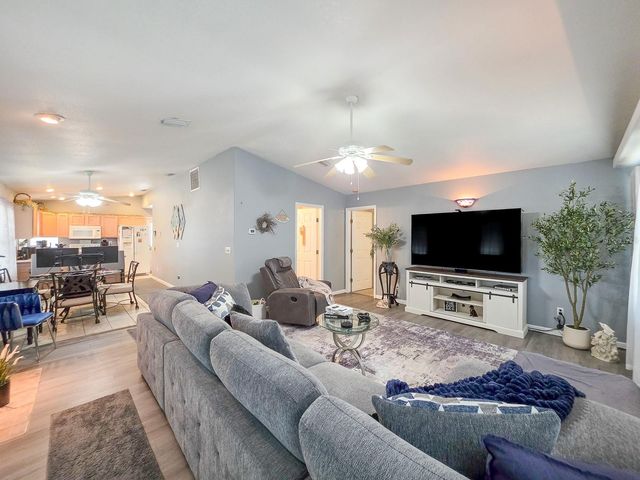 121 E PALM WAY, Edgewater, FL 32132