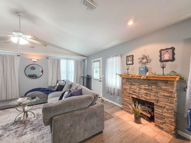 121 E PALM WAY, Edgewater, FL 32132