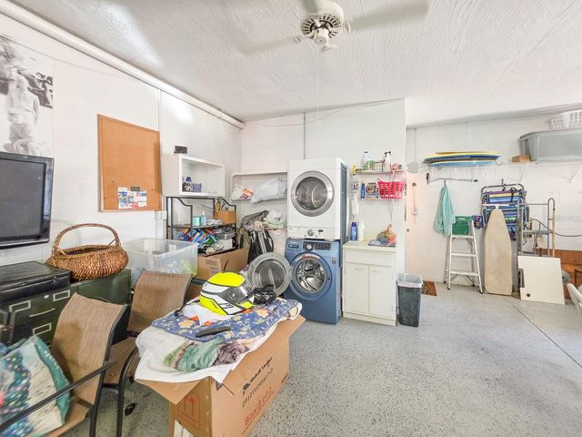 121 E PALM WAY, Edgewater, FL 32132