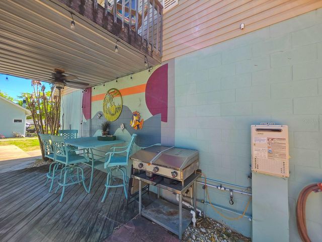 121 E PALM WAY, Edgewater, FL 32132