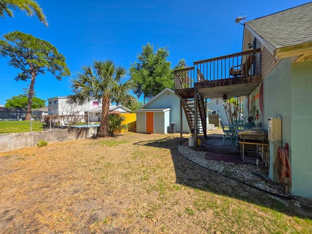 121 E PALM WAY, Edgewater, FL 32132