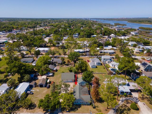 121 E PALM WAY, Edgewater, FL 32132