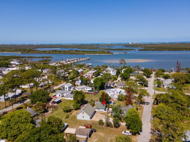 121 E PALM WAY, Edgewater, FL 32132