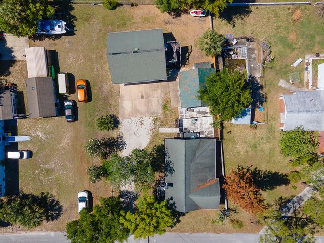 121 E PALM WAY, Edgewater, FL 32132