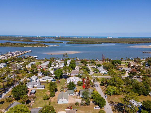 121 E PALM WAY, Edgewater, FL 32132