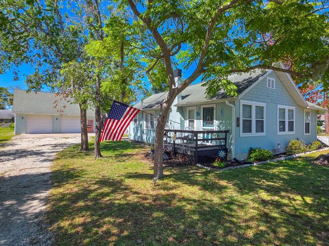 121 E PALM WAY, Edgewater, FL 32132