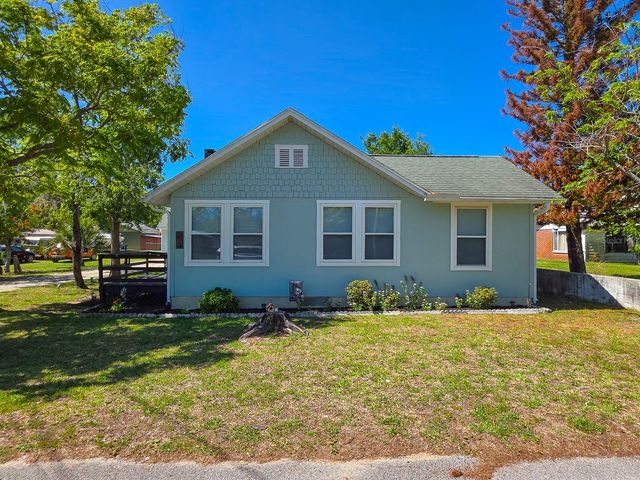 121 E PALM WAY, Edgewater, FL 32132