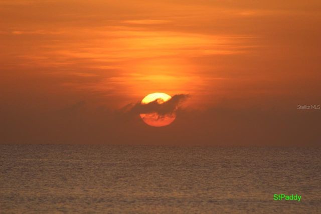 121 E PALM WAY, Edgewater, FL 32132