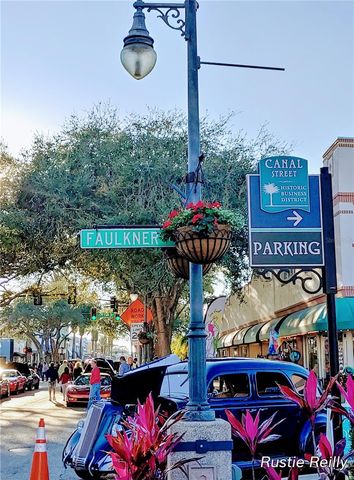 121 E PALM WAY, Edgewater, FL 32132