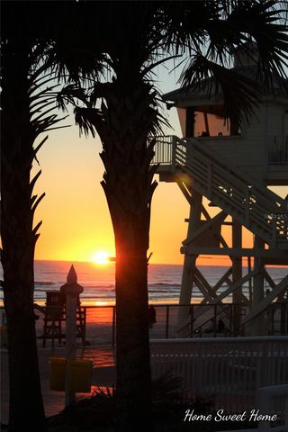 121 E PALM WAY, Edgewater, FL 32132