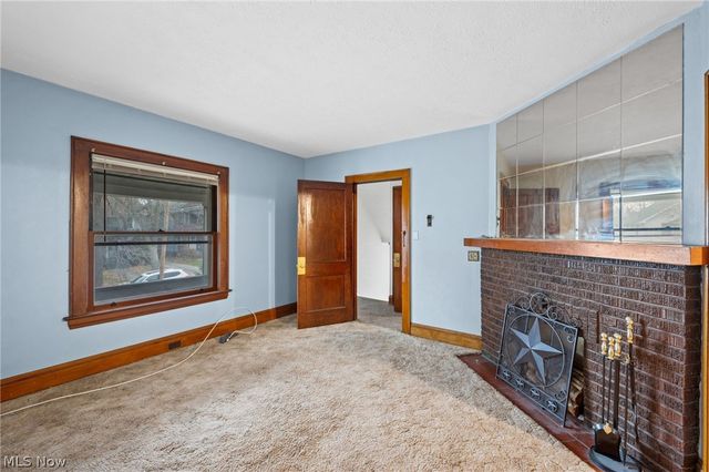 1646 Grace Avenue, Lakewood, OH 44107