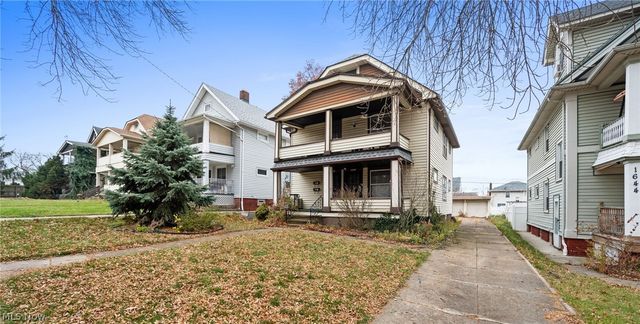 1646 Grace Avenue, Lakewood, OH 44107