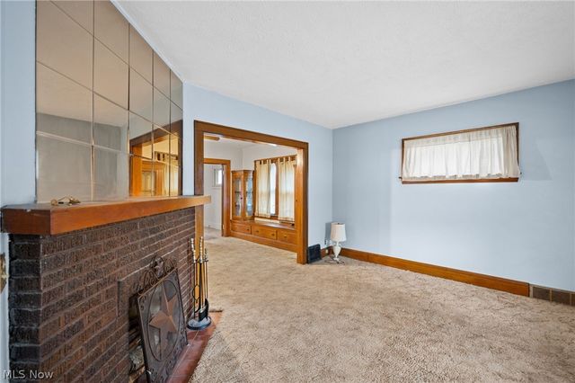 1646 Grace Avenue, Lakewood, OH 44107