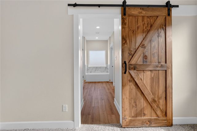 125 Turnrow Cove, Snook, TX 77878